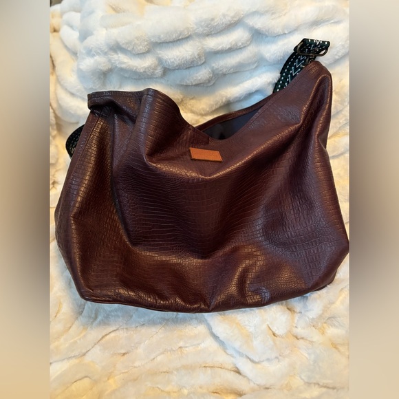 Parker Thatch XL Jane Slouch Bag in Burgundy/Crocodile Print - Picture 12 of 14